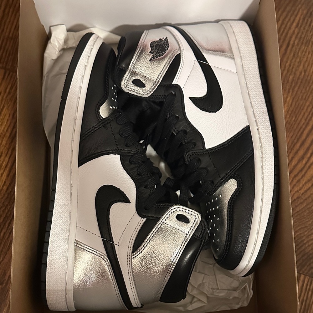 Nike Women’s Silver Toe Jordan 1’s